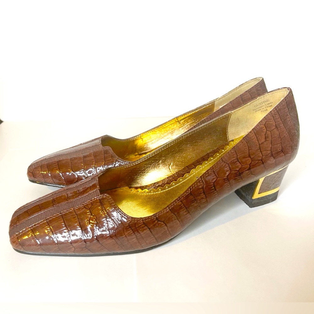 JRenee’ Gustine Mini Croco Print Pump